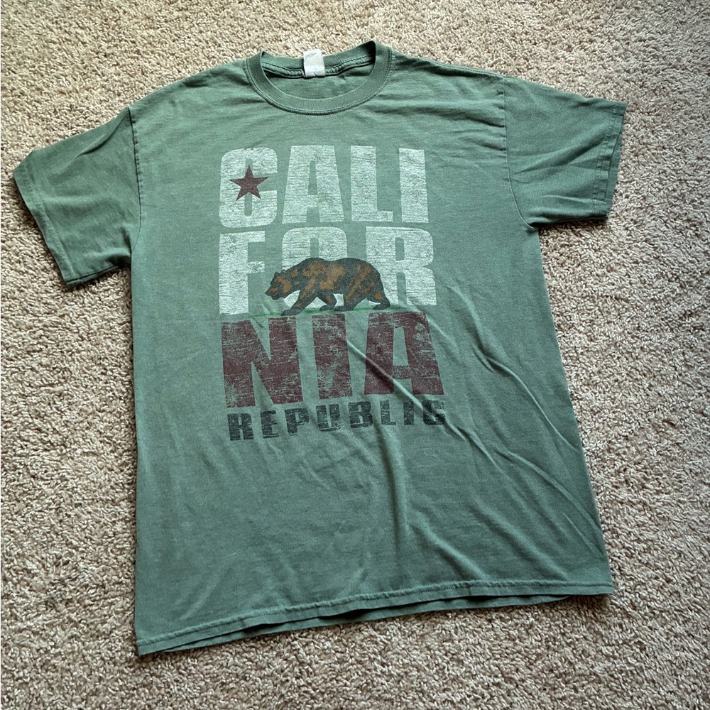 Green Gildan Heavy Cotton Graphic T-Shirt